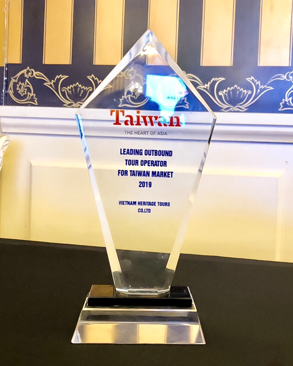 cong-ty-to-chuc-tour-dai-loan-uy-tin