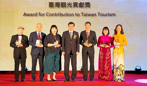 giai-thuong-cong-hien-du-lich-dai-loan