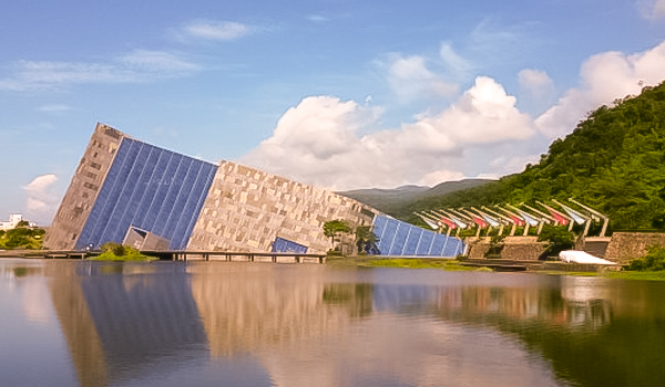 bao-tang-nghieng-lanyang